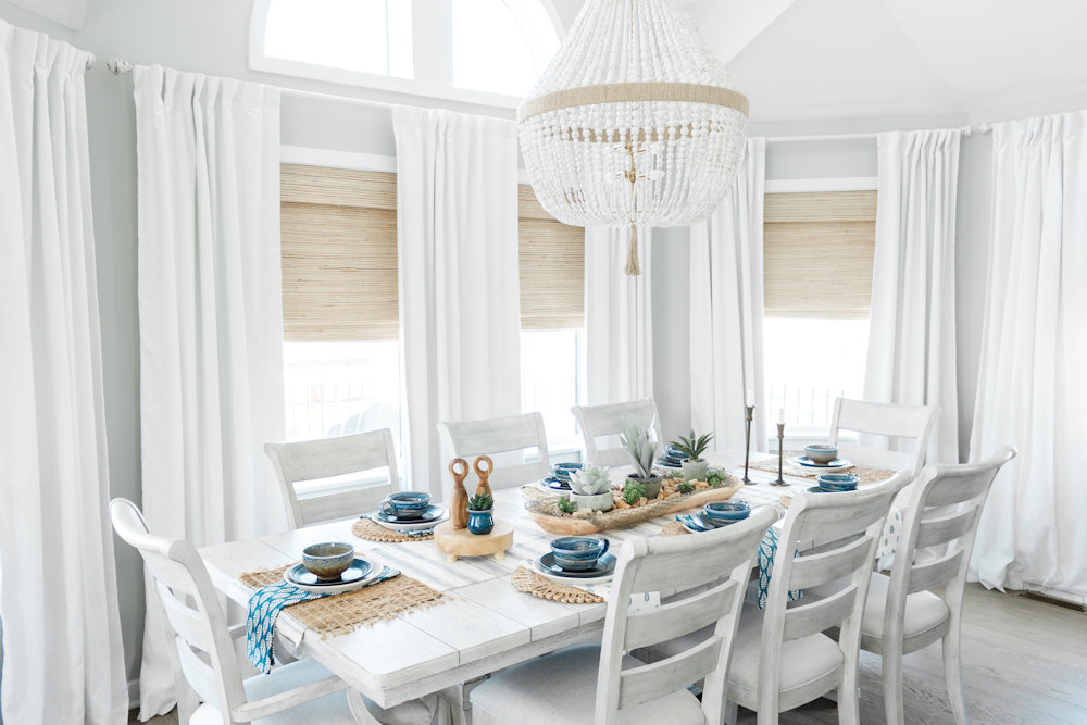Beach house dining area